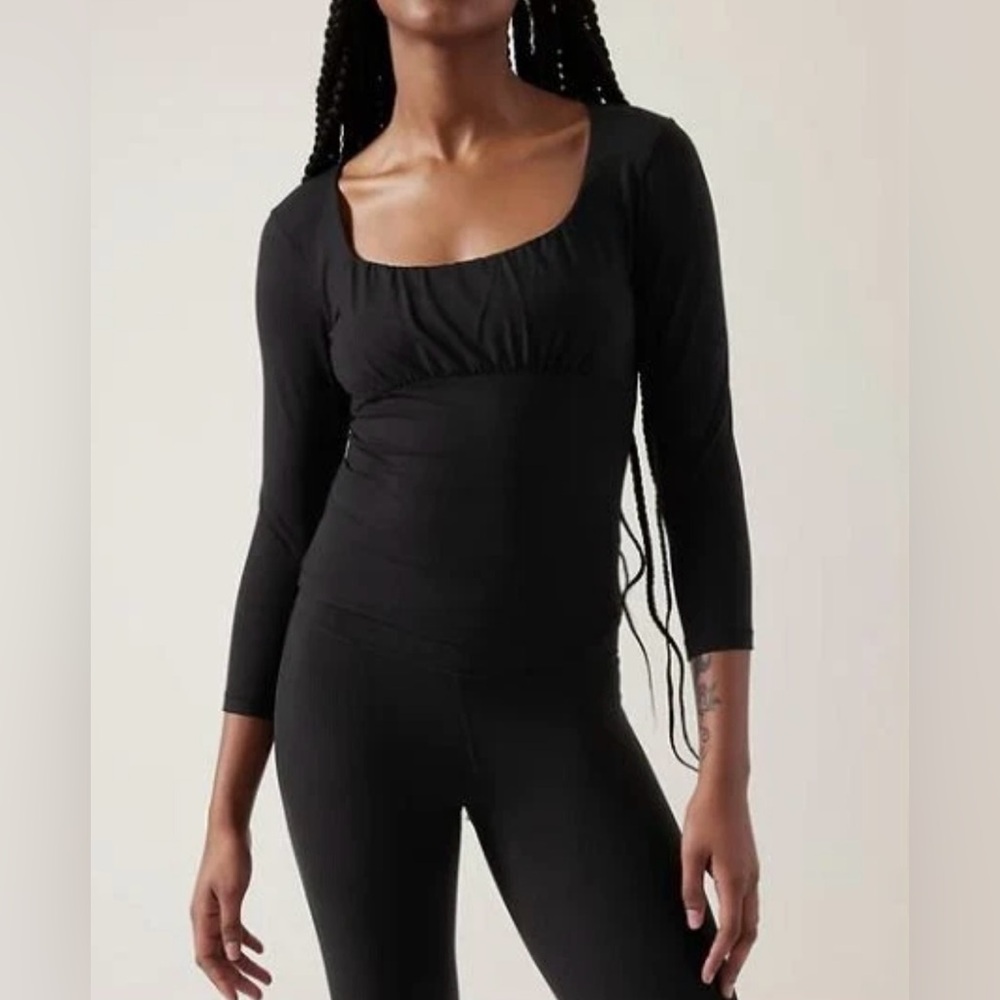 Athleta Shanti Scoop Top